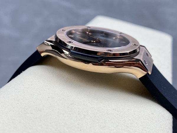 ウブロコピー時計内部構造